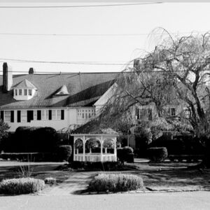 Meet your Posher, Summer